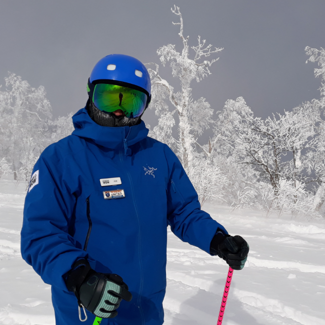 Private Skiing or snowboarding group lesson (3hours, 6 Pax) / Niseko