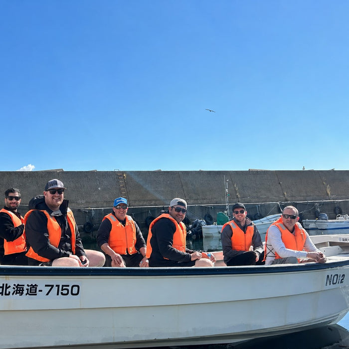 Privage chartered cruise for bear watching cruise / Rausu