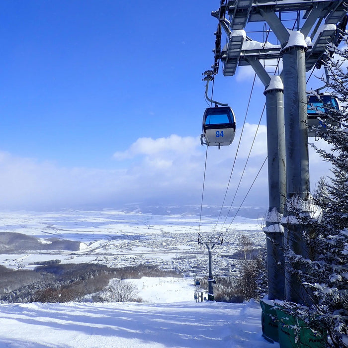 First timer lesson of skiing at Furano Ski Resort / Furano