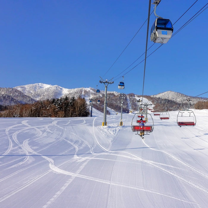 First timer lesson of skiing at Furano Ski Resort / Furano