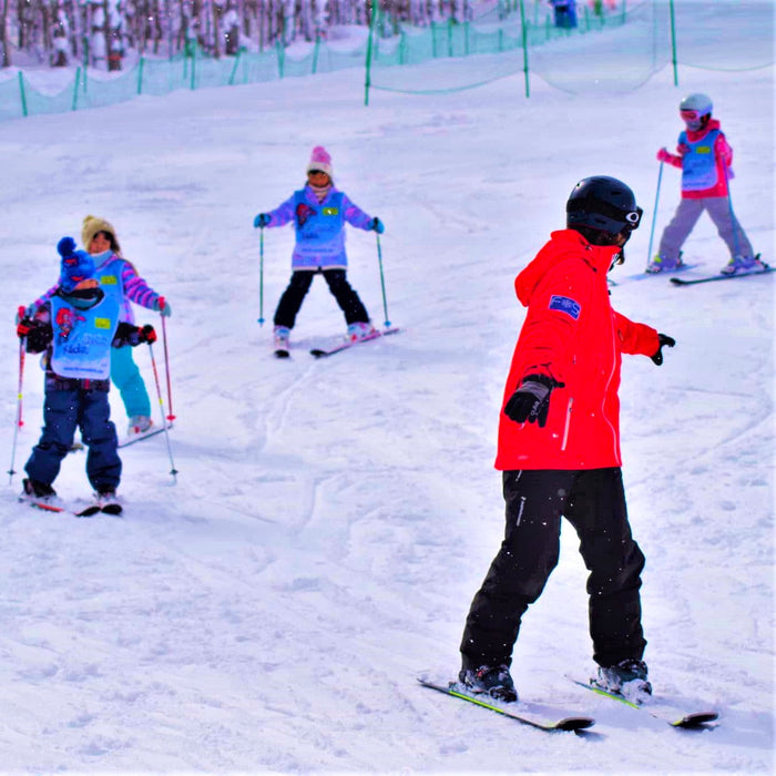 First timer lesson of skiing at Furano Ski Resort / Furano