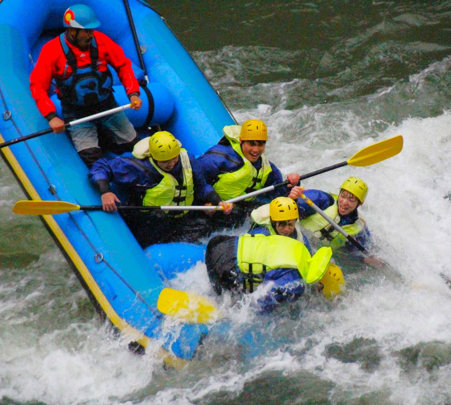 Rafting on the Mu river / Hidaka — Hokkaido Xpert Travel