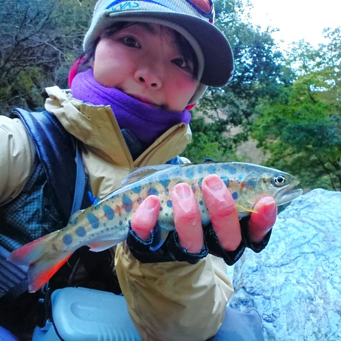 Fishing with local fishing guide  (river fishing) / Niseko